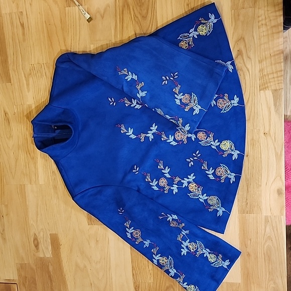 Zara Embroidered Bell Sleeve Shirt XS - Picture 5 of 6